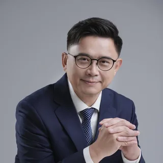 賴瑞隆